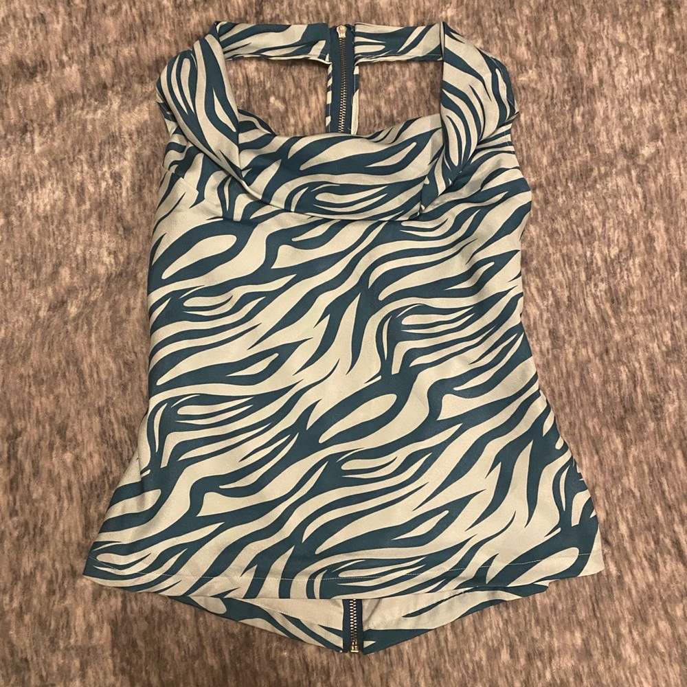 Women’s top /dressy